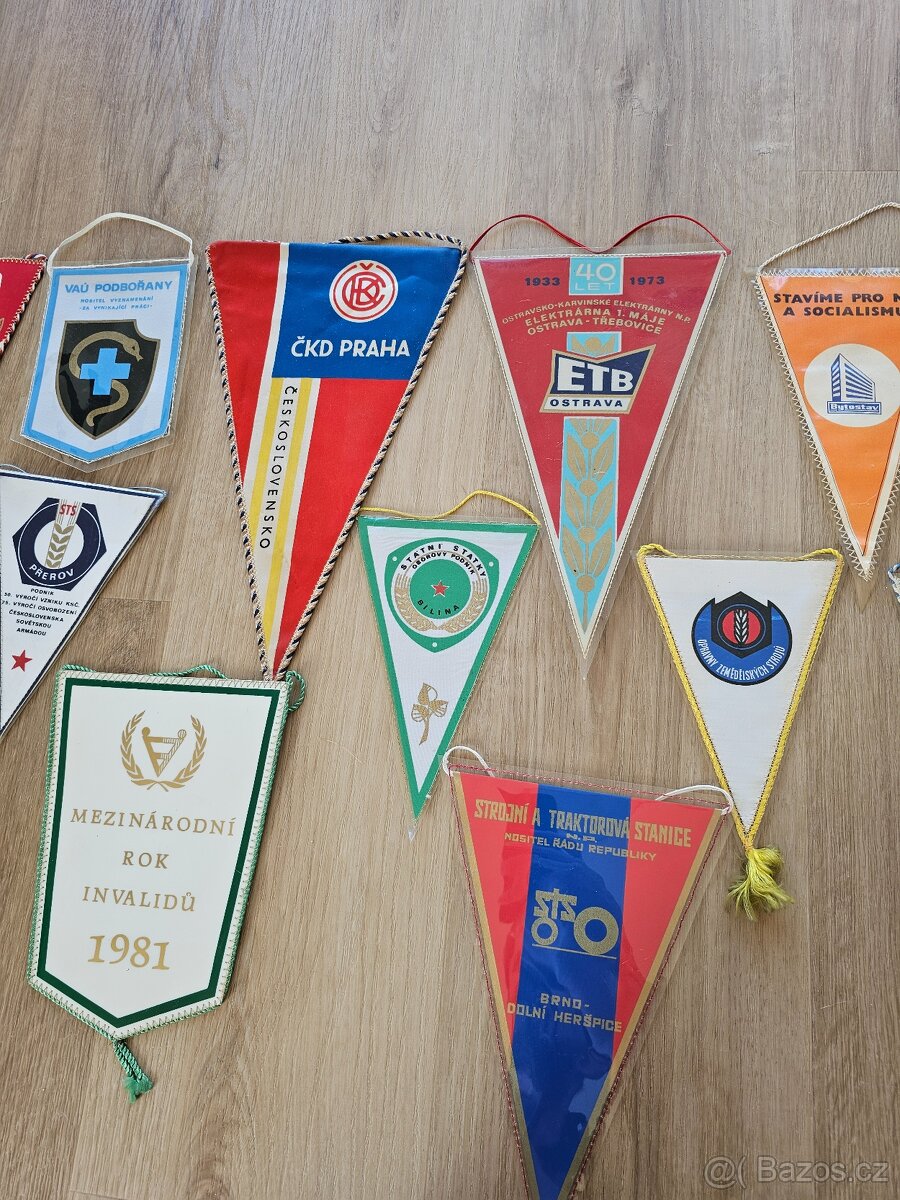 Historické vlaječky 1920 - 1980 - 13