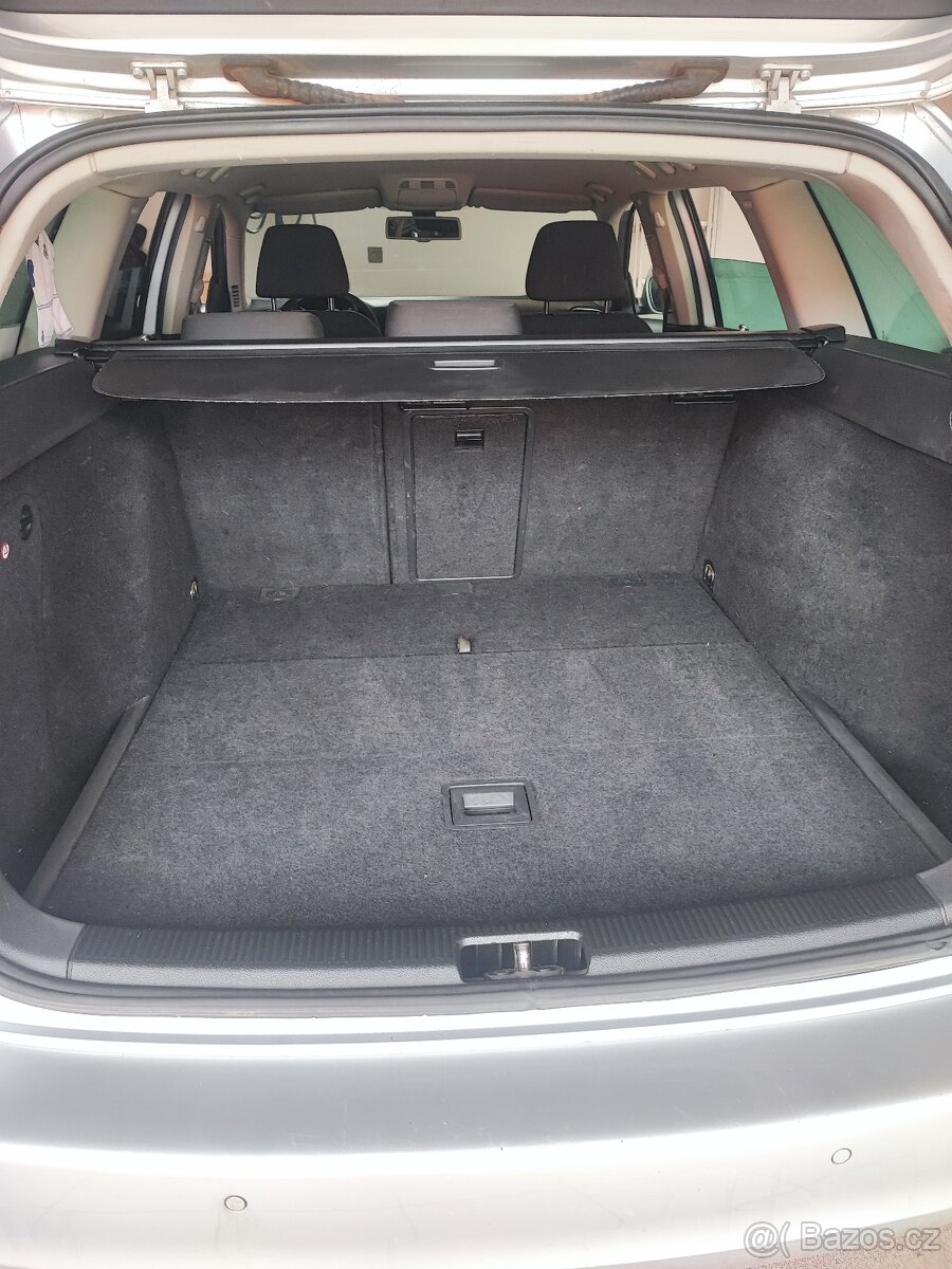 VW Golf Variant VI 1.6 TDI (77 kW) - 13