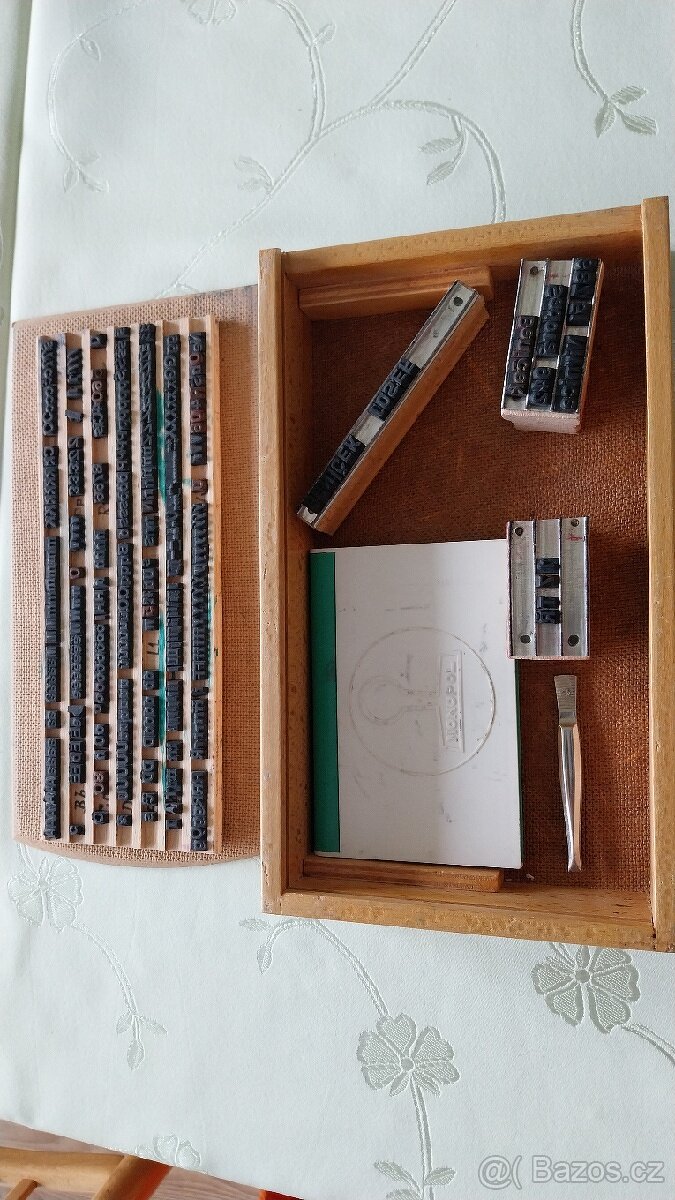 Retro dřevěná tiskátka, podušky na razítka,obrázkové kostky - 13