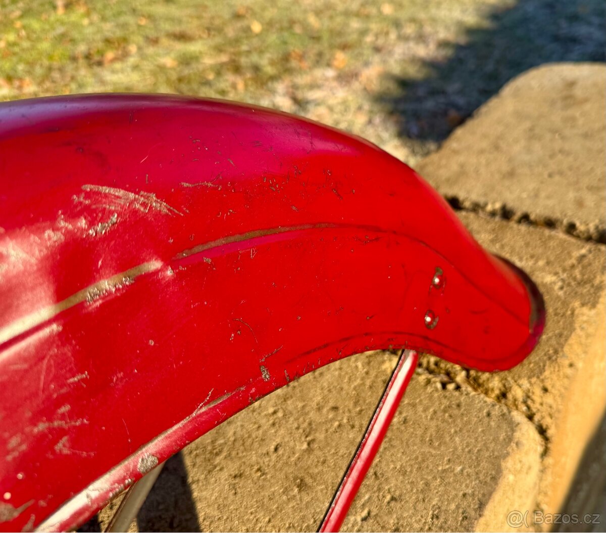 Jawa ČZ 250 350 kývačka - přední blatník - 13