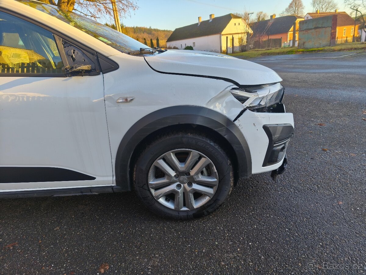 Dacia Jogger 1.0 TCe, 7 míst, 7.394 km - 13