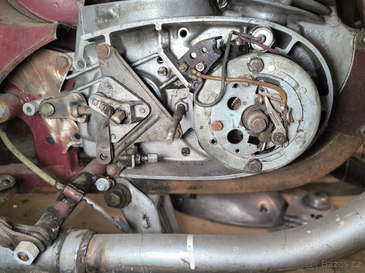 Jawa 250 kývačka - 13