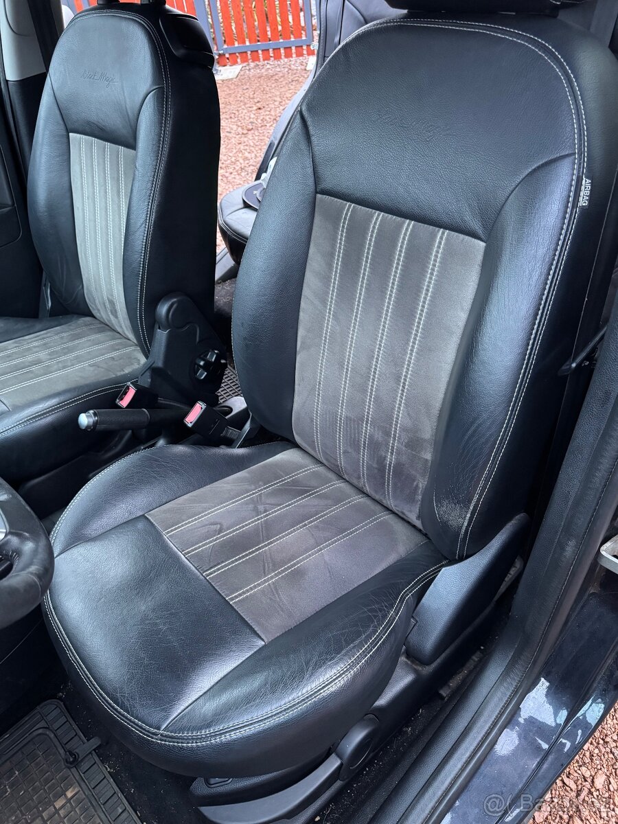 Ford Fusion Black Magic Edition -výbava, servis - 13