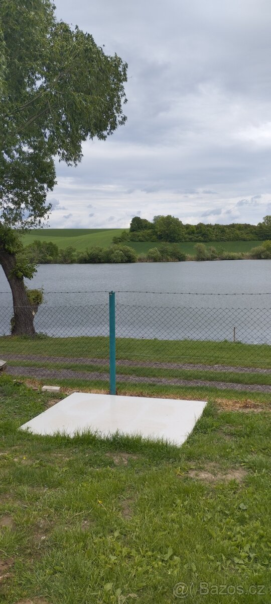 Velké Bílovice-pronájem chaty s loďkou - 13