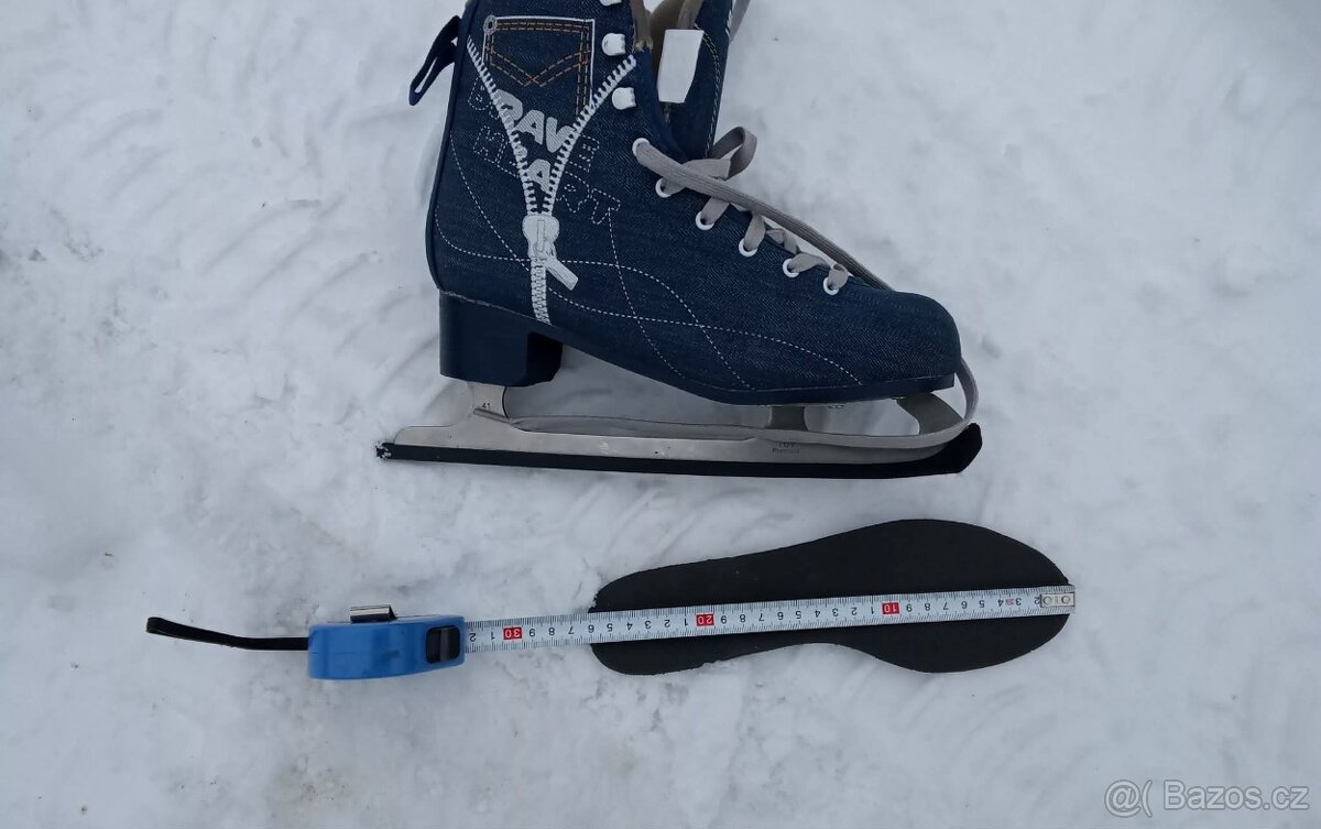 Dívčí brusle - 13