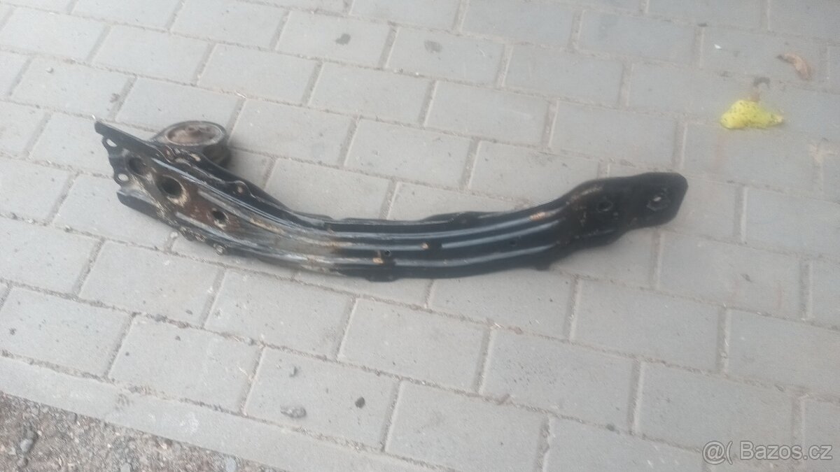 RAV4 Toyota - díly - 13