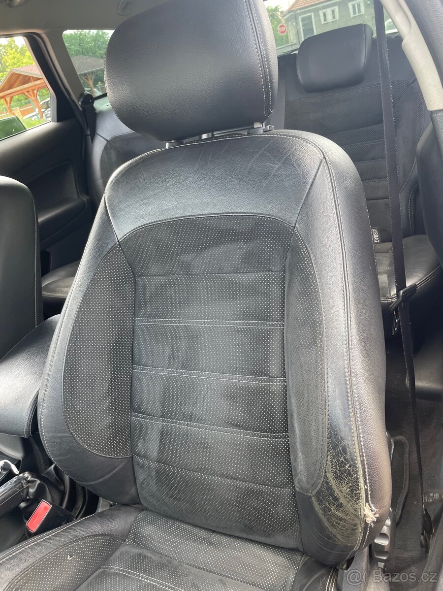 Ford Mondeo Mk4 2.0 TDCi 103 kW Titanium - 13