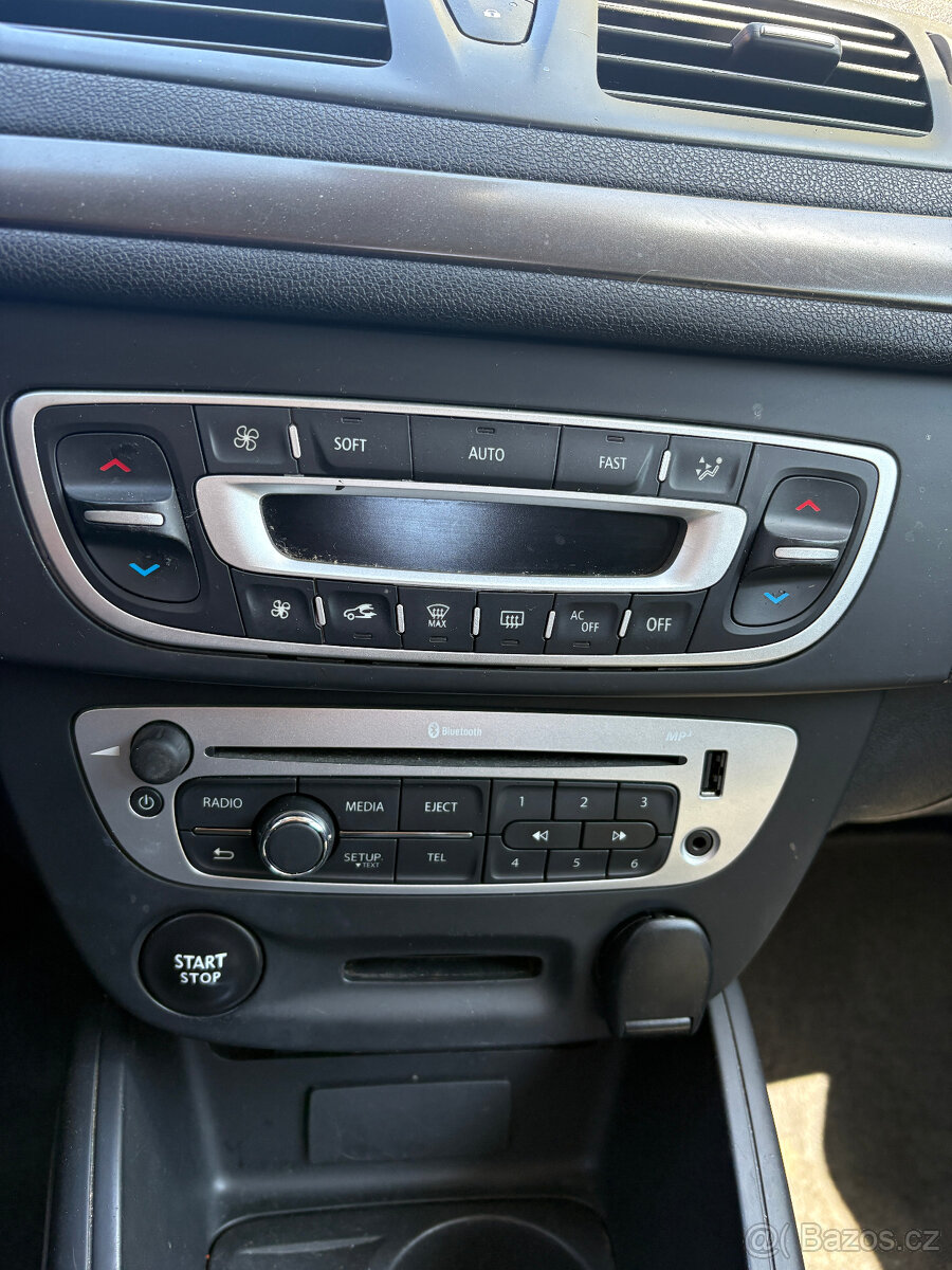 Renault Megane 1.5 dCi - 13