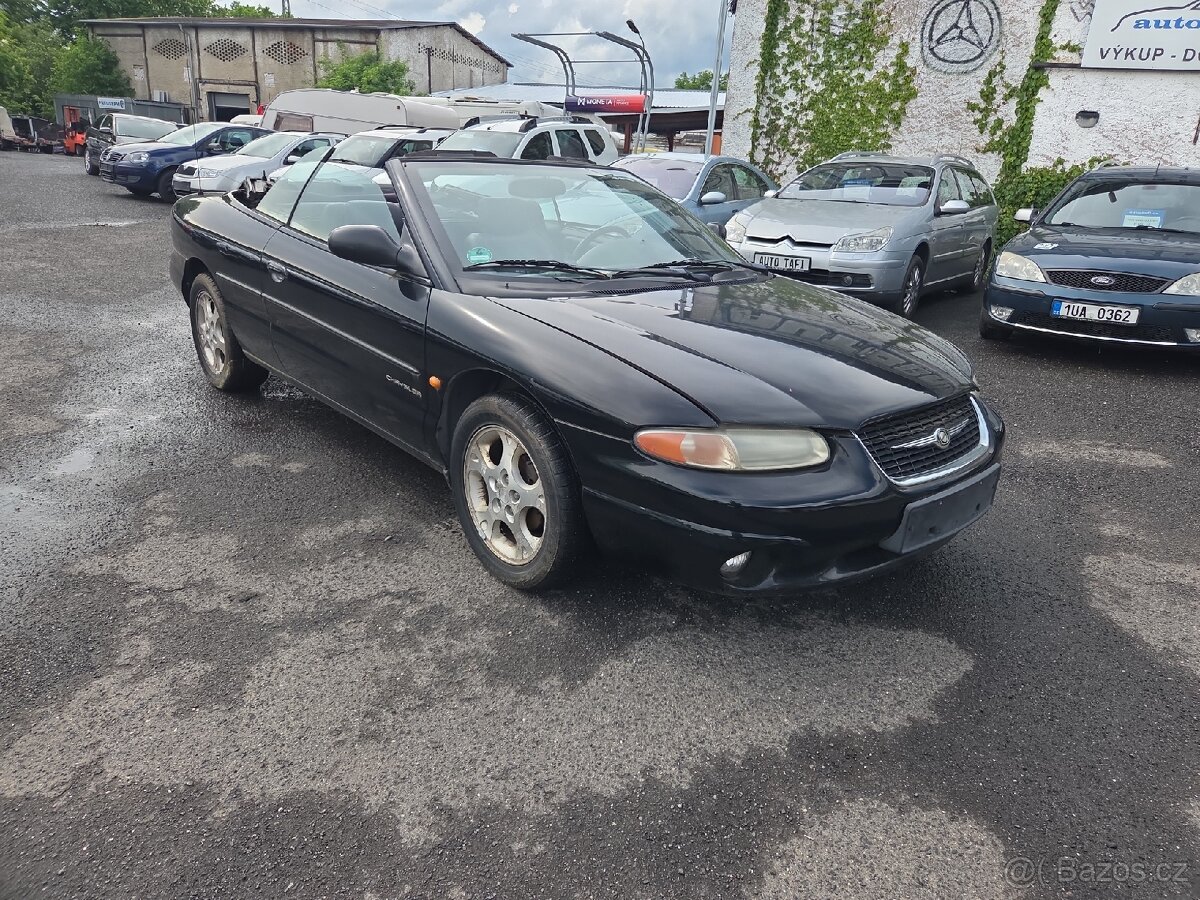 Chrysler stratus 2.5i automatic - 13