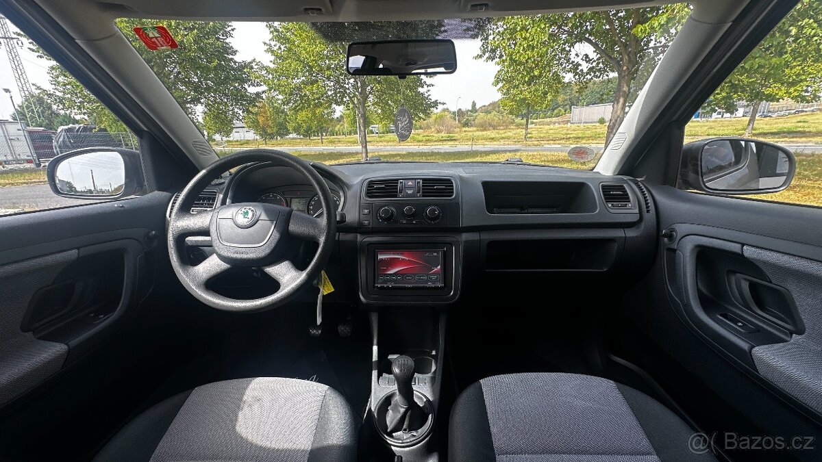 ŠKODA ROOMSTER 1.4 16V - 13