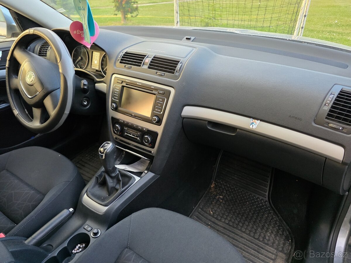 Škoda Octavia II facelift combi 1,4 - 13