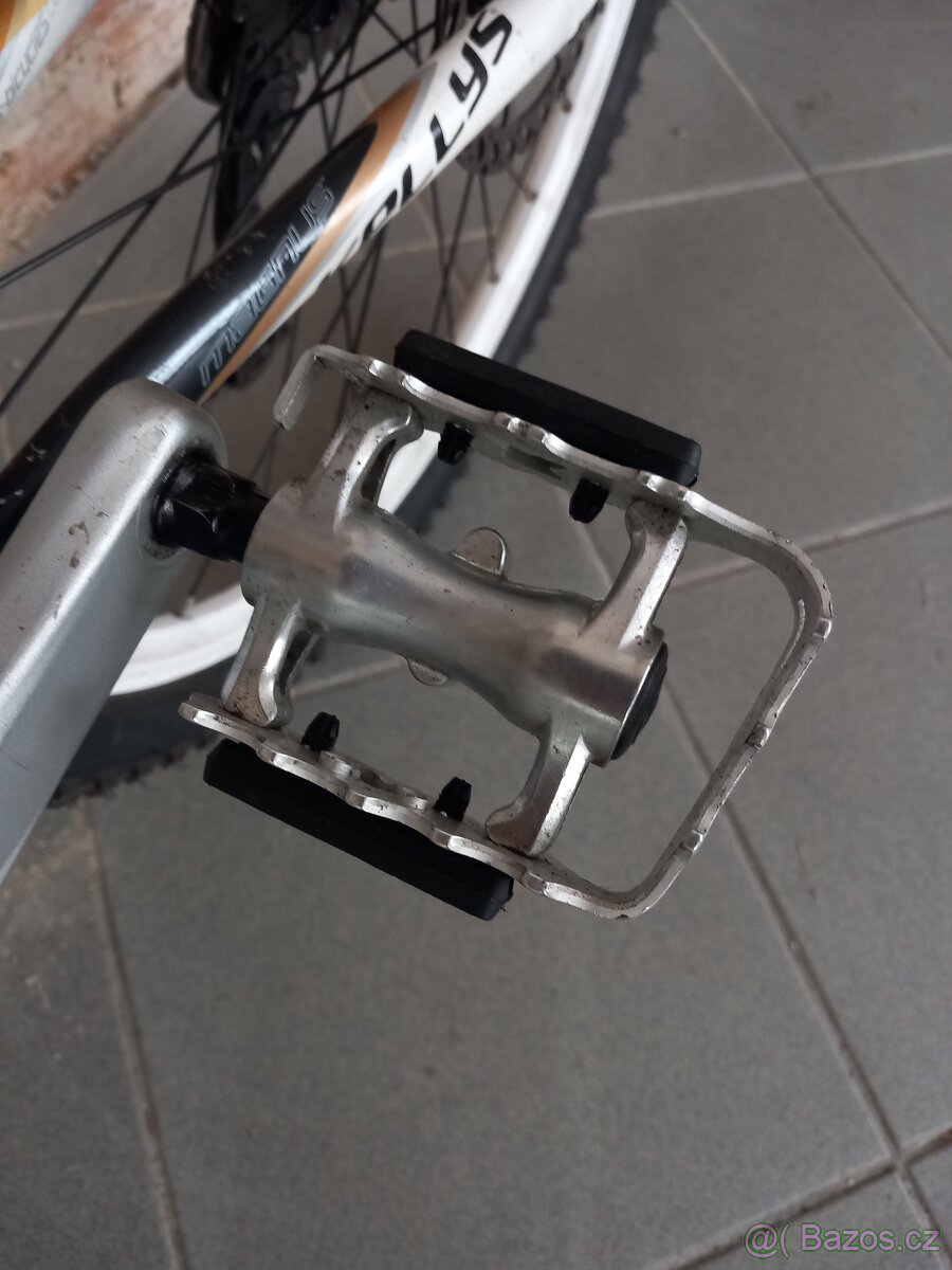 Horske kolo Kellys MAGNUS white - 13