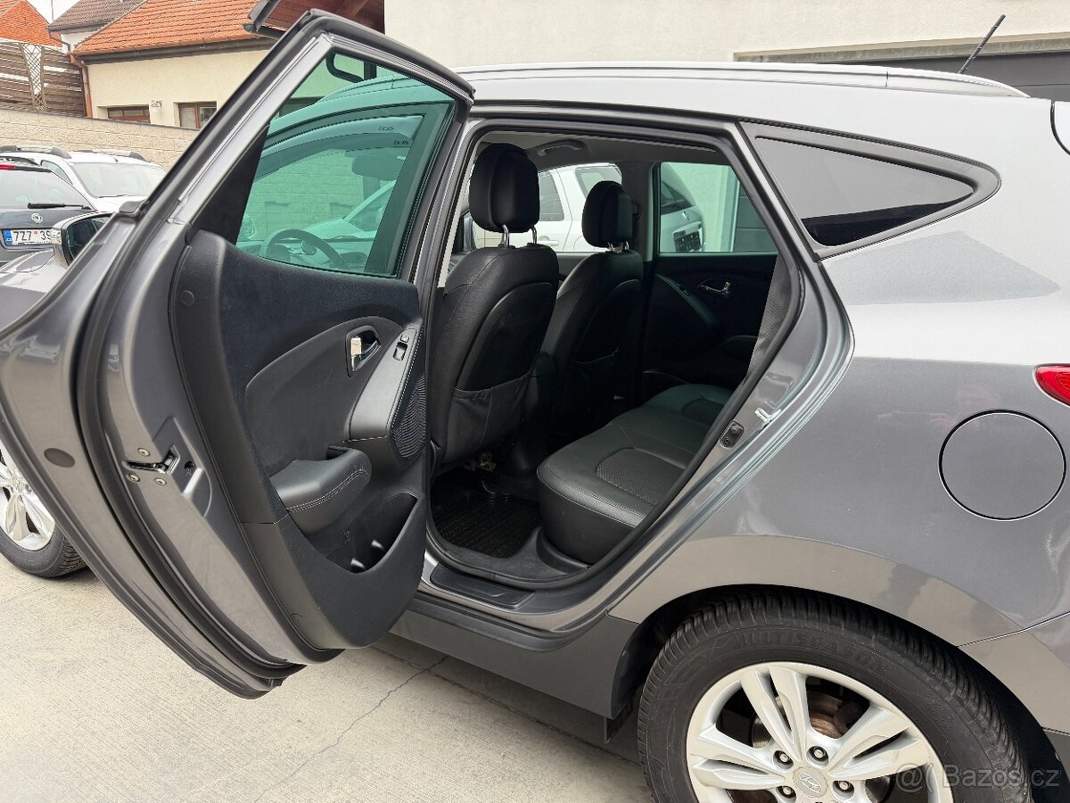 HYUNDAI iX35 1.6i 99KW 1.MAJIT,TAŽNÉ,PAR.KAMERA,VYHŘ.SEDADLA - 13
