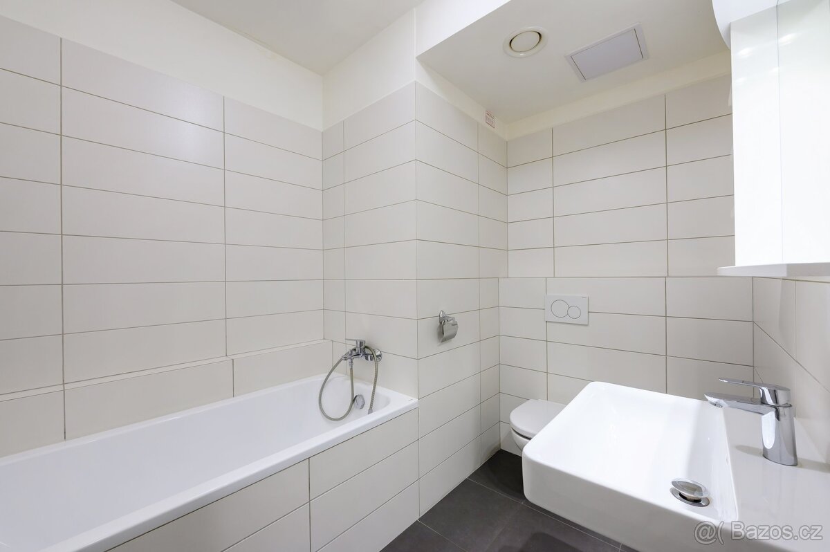 Pronájem bytu 2+kk 60 m², Plzeň - Černice, ev.č. 00132 - 13