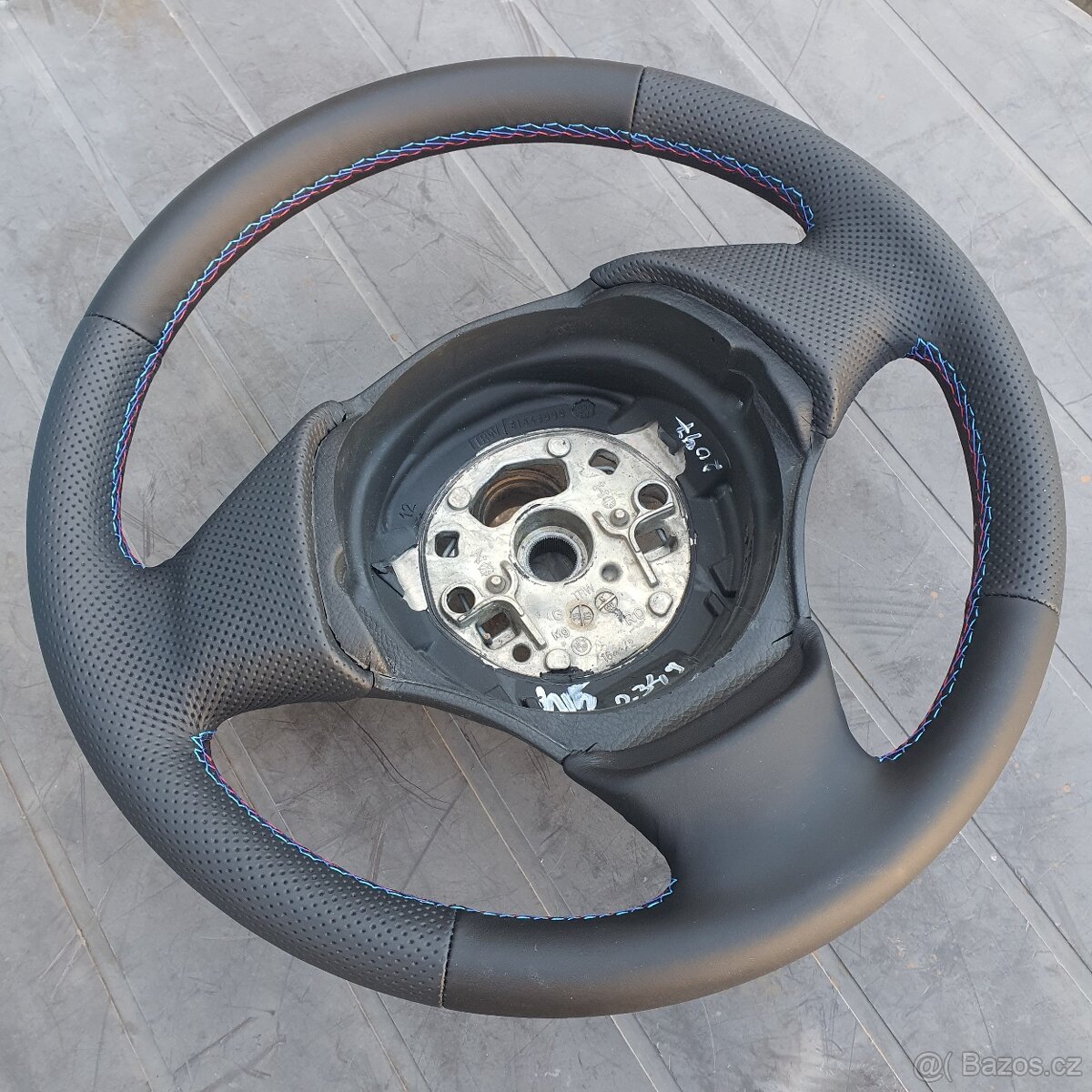 Bmw E87,E90,E91,E92 nový kožený volant - 13