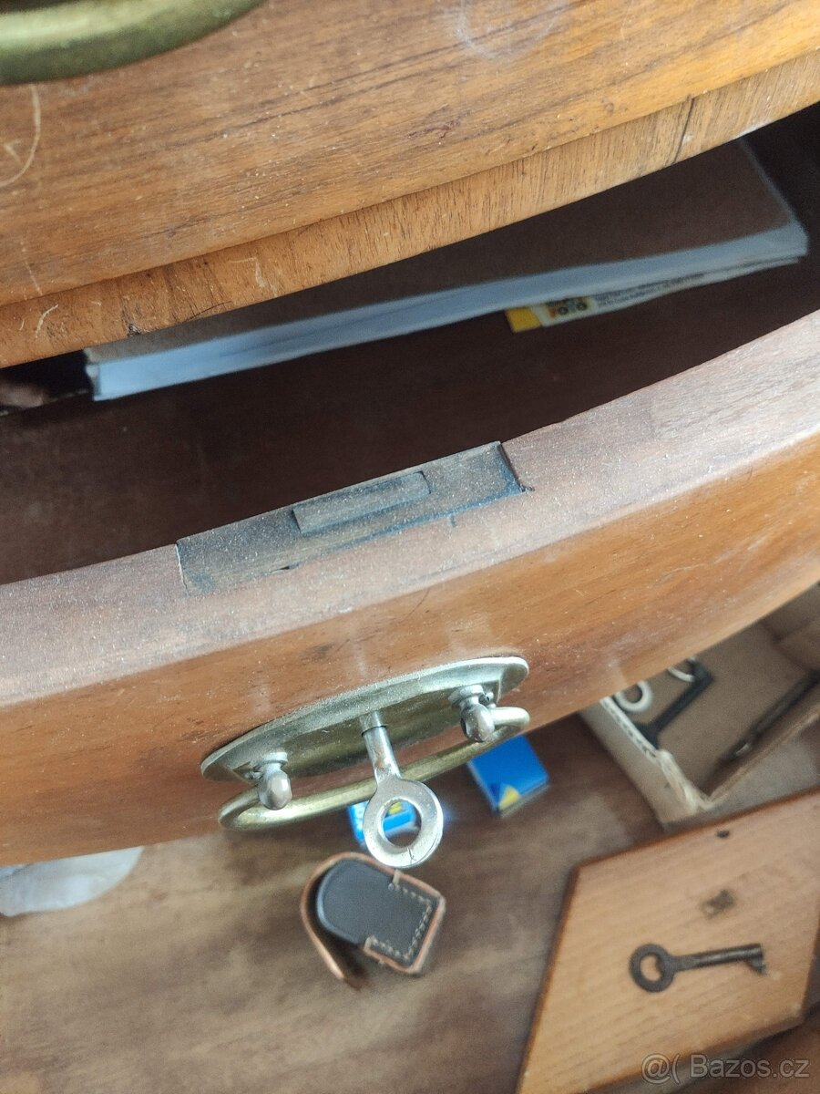 Jídelna, nábytek - 13