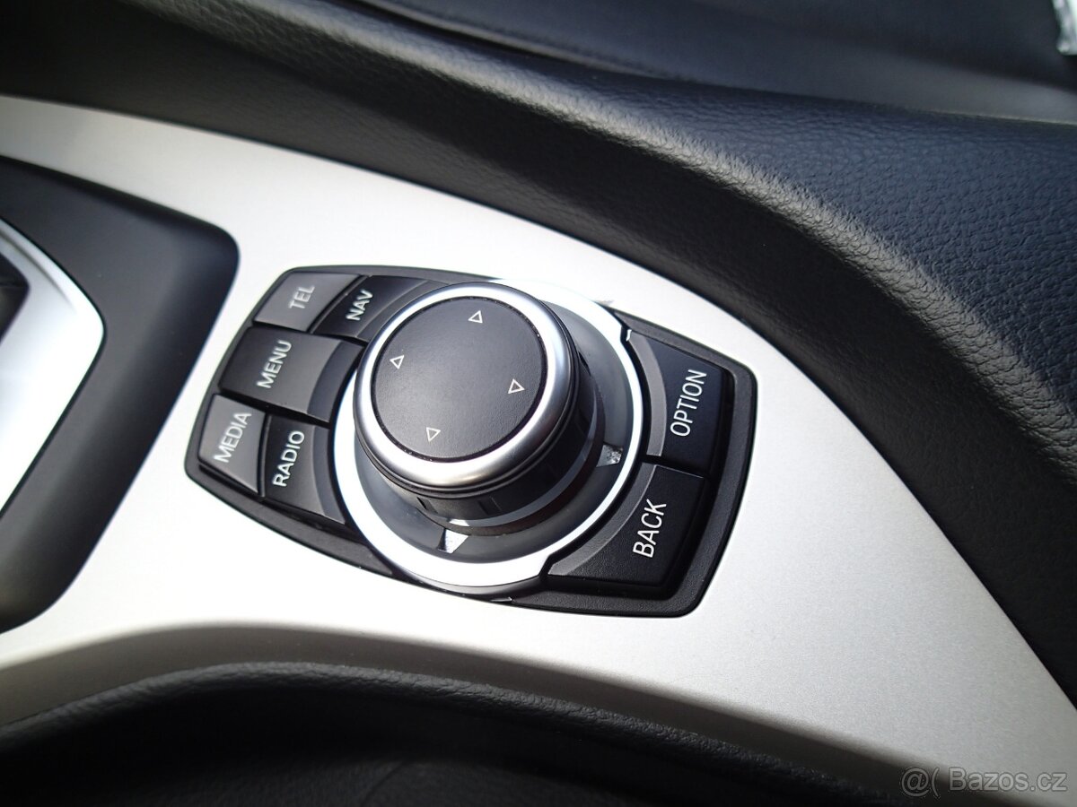BMW X1 2.0 135 kW, 4x4 - 13
