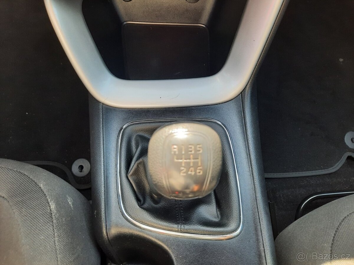 Kia Cee´d 1,4 CVVT-i KLIMATIZAC EESP - 13