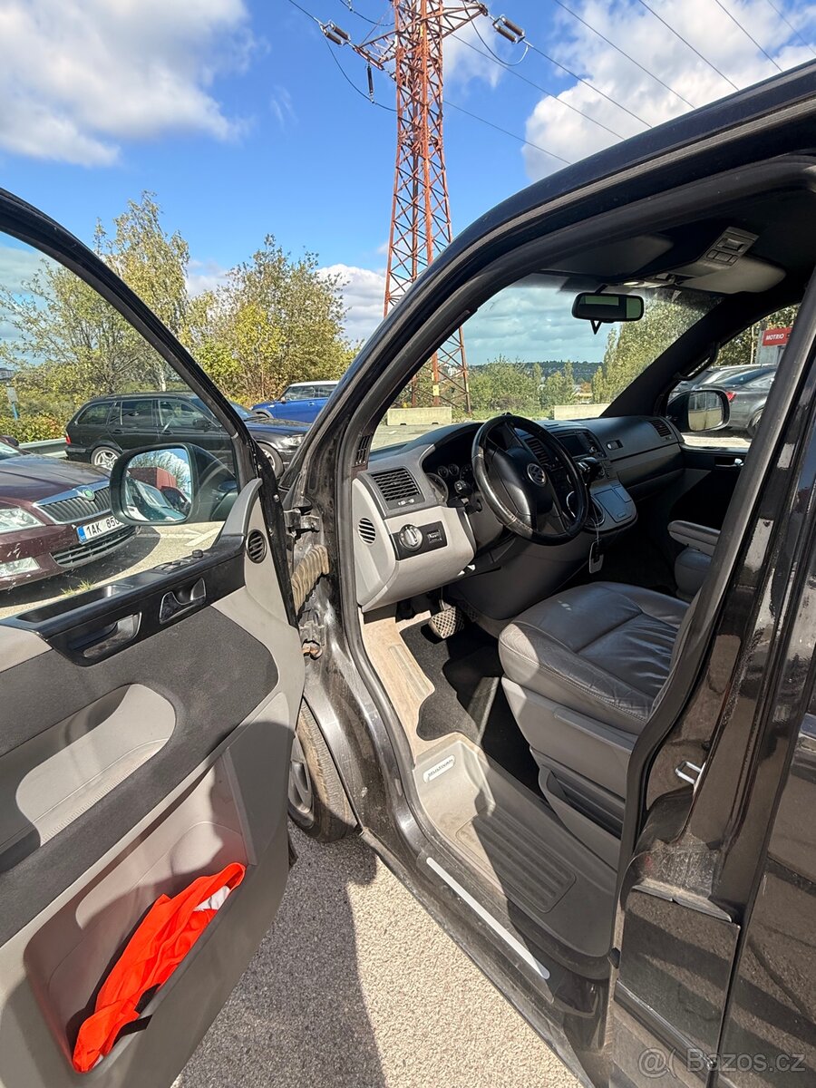 Prodám VW multivan t5 - 13