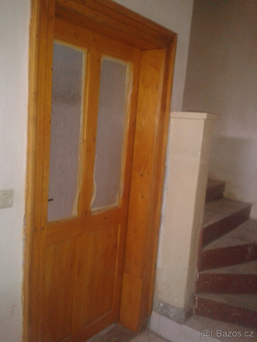 Rodinný dům s prodejnou potravin v centru obce - 13