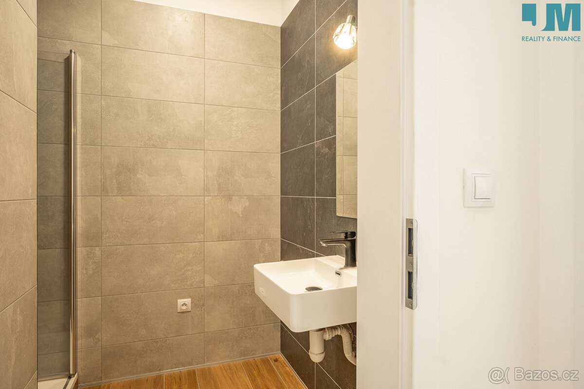 Pronájem byty 2+kk, 50 m² - Třebíč - Vnitřní Město - 13