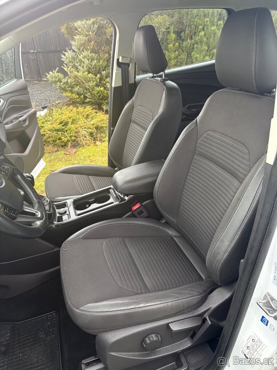 FORD KUGA 1.5 Ecoboost R.v2019 TITANIUM 138000km - 13