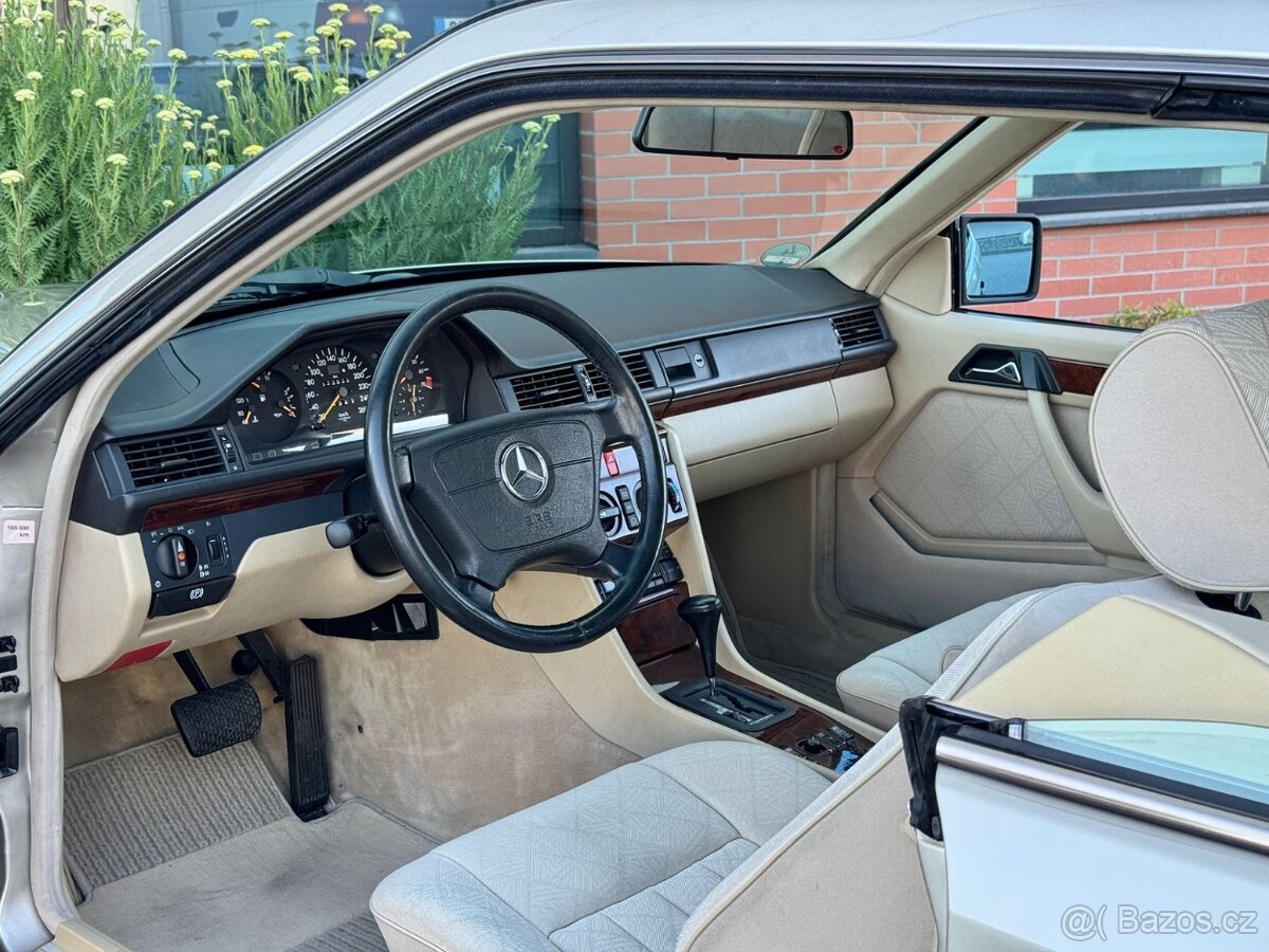 Mercedes w124 320CE - 13