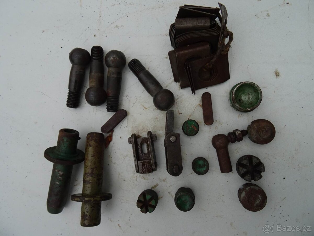 Díly na traktor Zetor . - 13