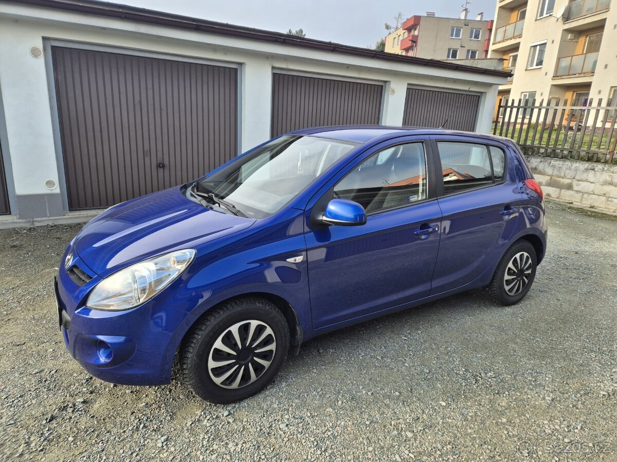 Hyundai i20 1.4 - 13