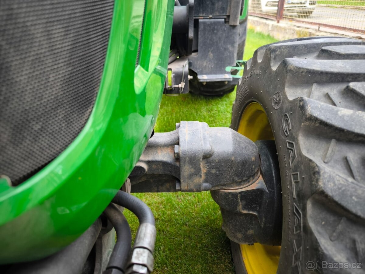 John Deere 3720 - 13