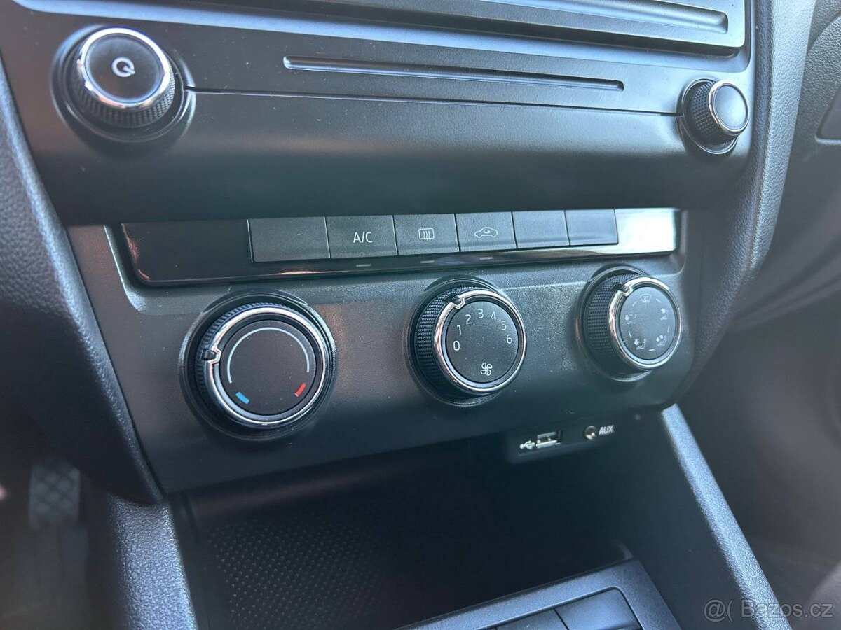 Škoda Octavia, 1.2 TSI KLIMATIZACE - 13