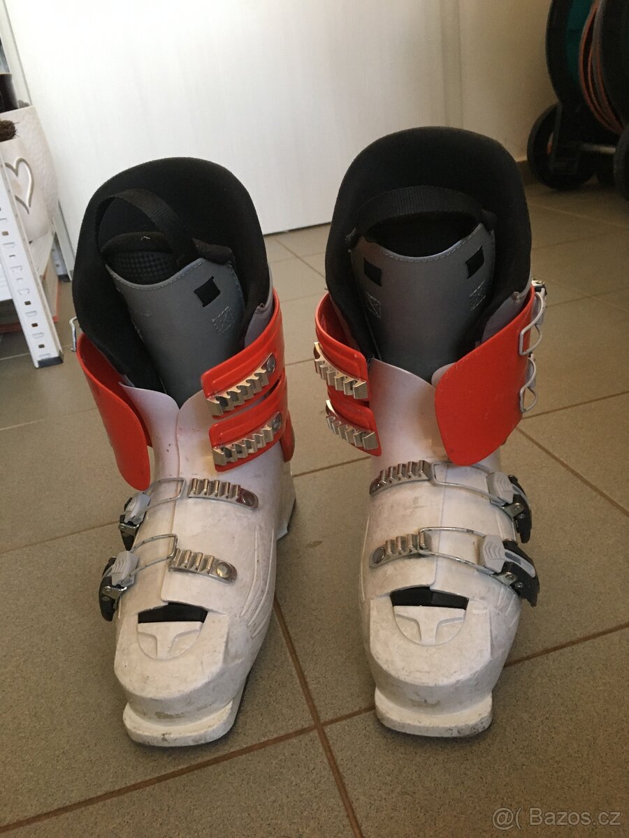 Prodám lyže a lyžáky - 13