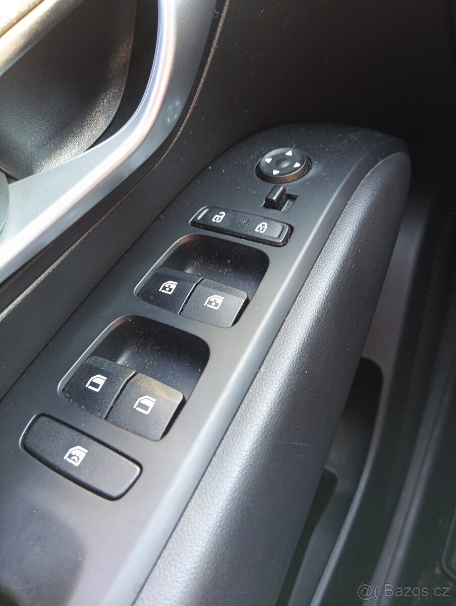 Prodám Hyundai Tucson 1,6 T-gdi .CZ - 13