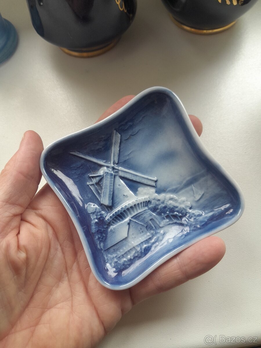 Sklo a porcelán - 13