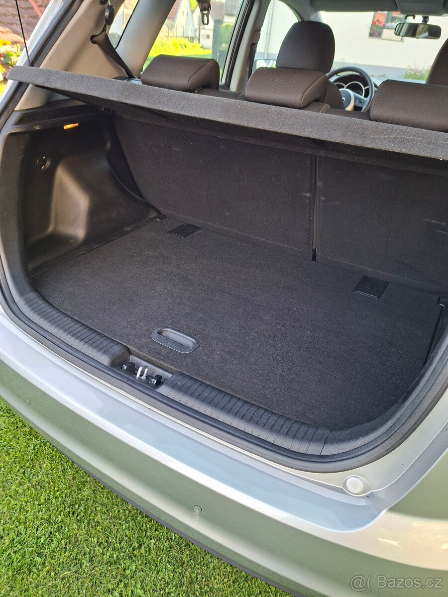 KIA VENGA 1.4CRDI - TOP STAV - 13
