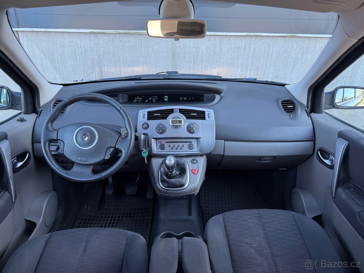 Renault Mégane Scénic 1.5 dCi - 13