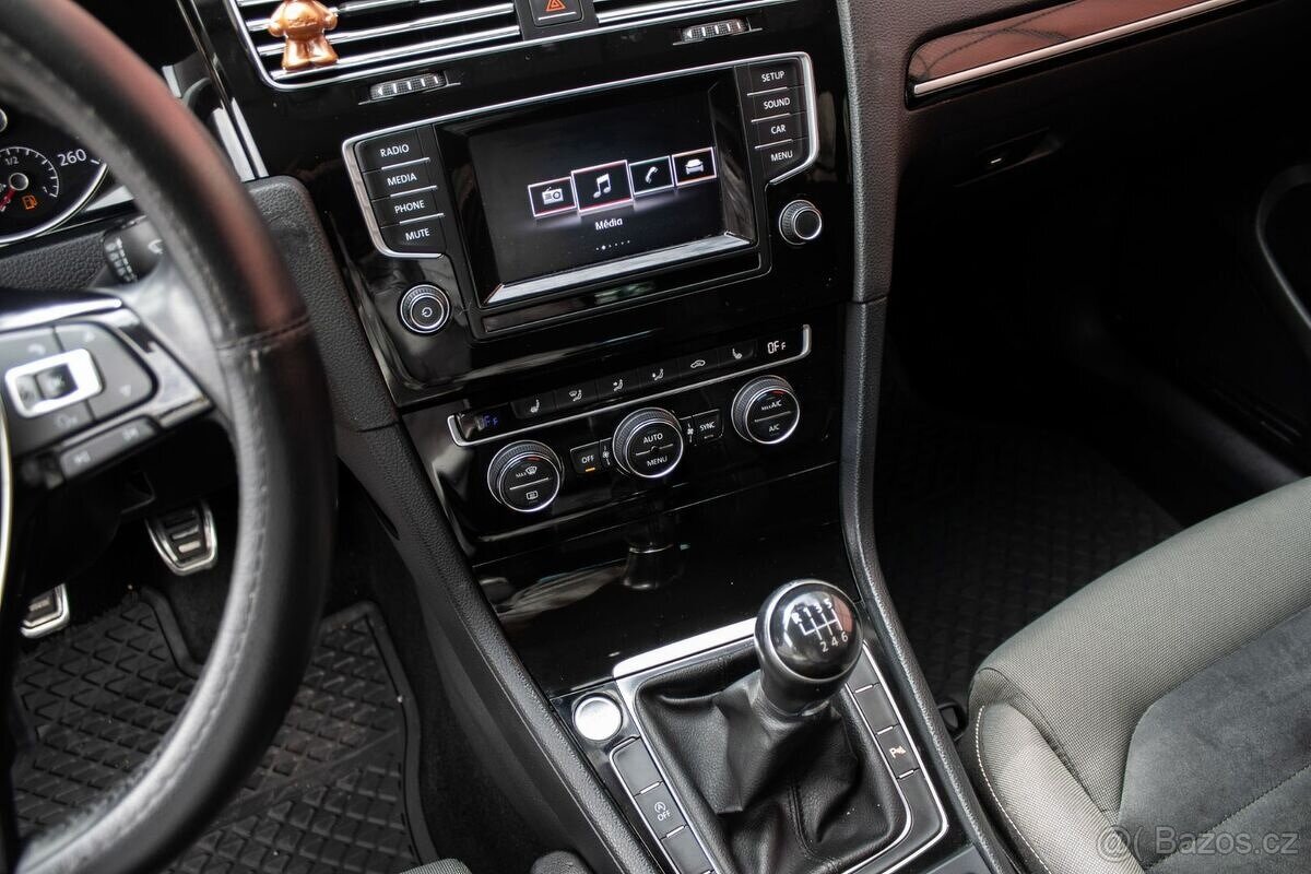 Volkswagen Golf 1.4 TSI BMT R-line, 90kW (2015) - 13