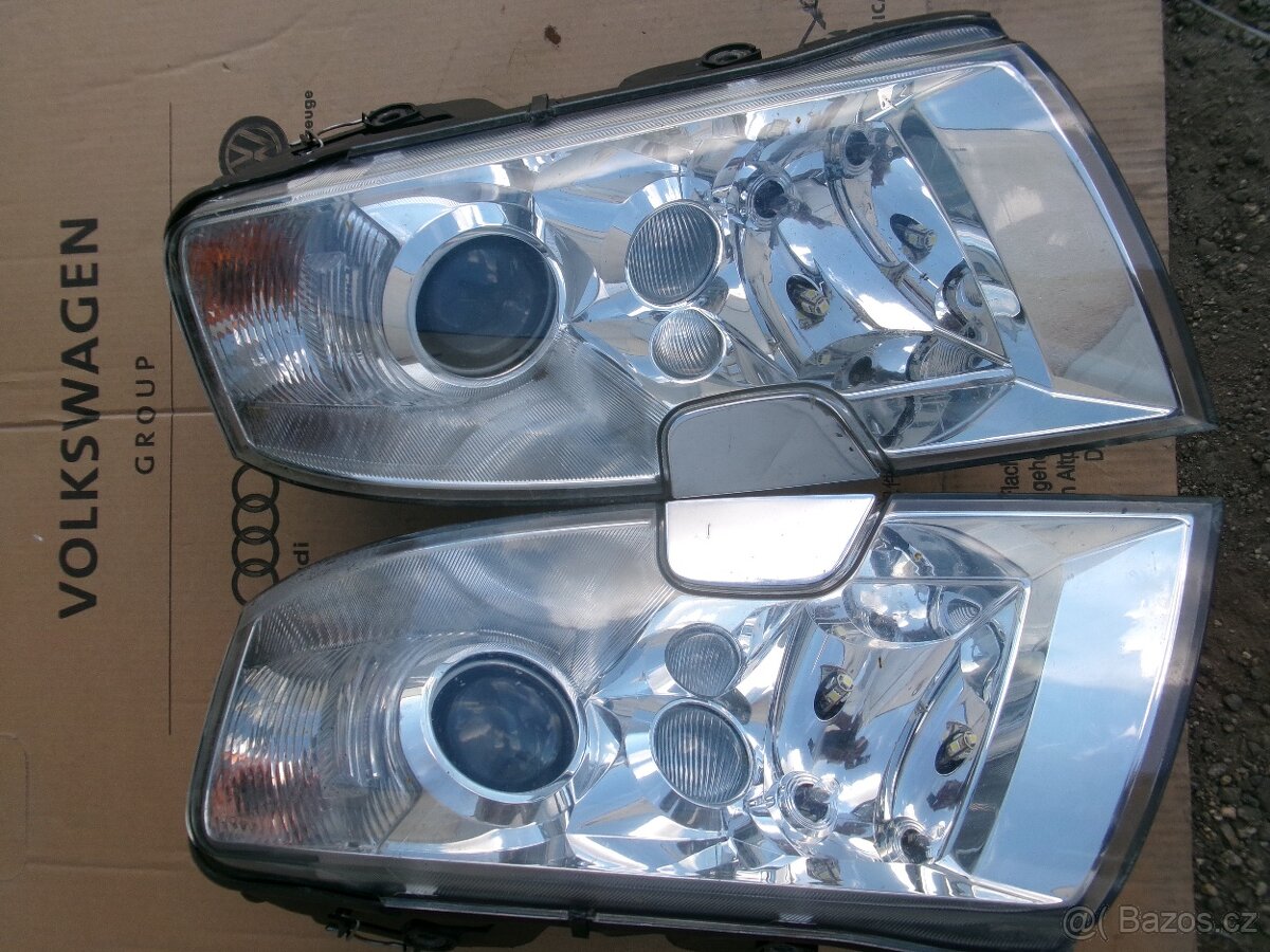 Superb 1 xenon přední světlo - 13