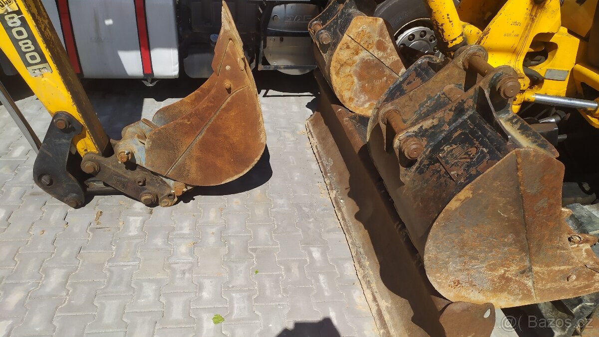 Bagr JCB 8080ZTS - 13