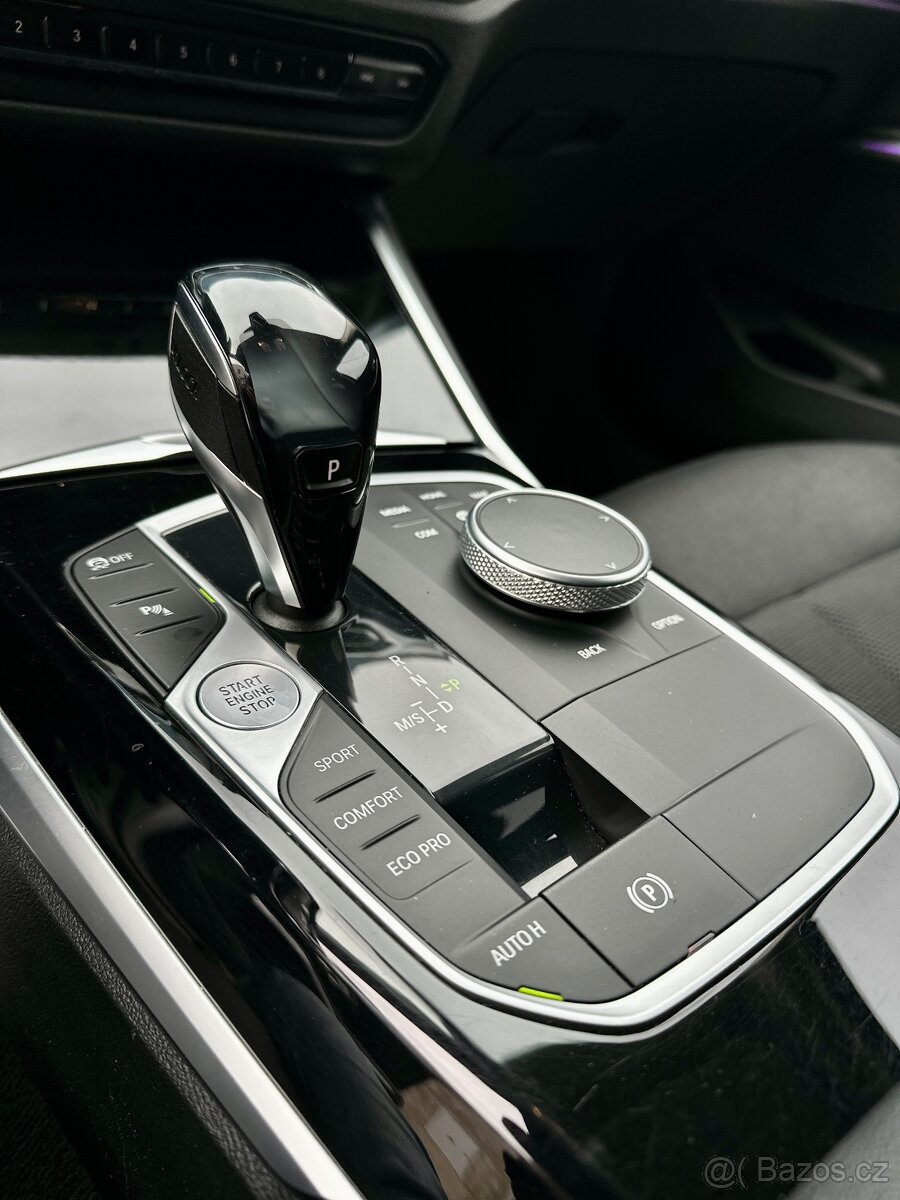 BMW 320d T G21 140kW 2022 Sportline - 13