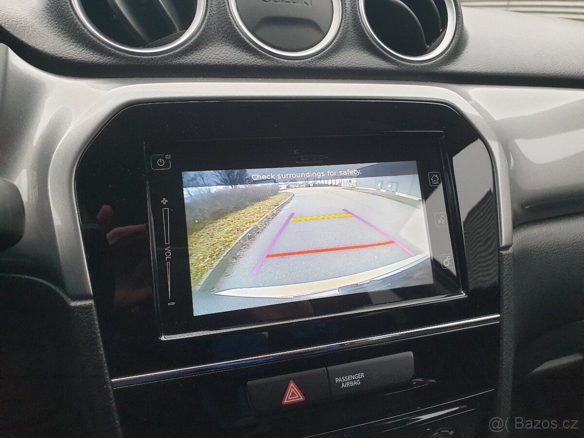 Suzuki Vitara 4x4 1.6i 88KW NAVI KAMERA Servis SUZUKI - 13