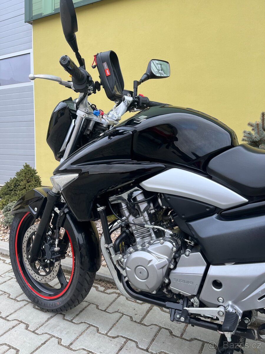 Suzuki GW 250 INAZUMA - 13