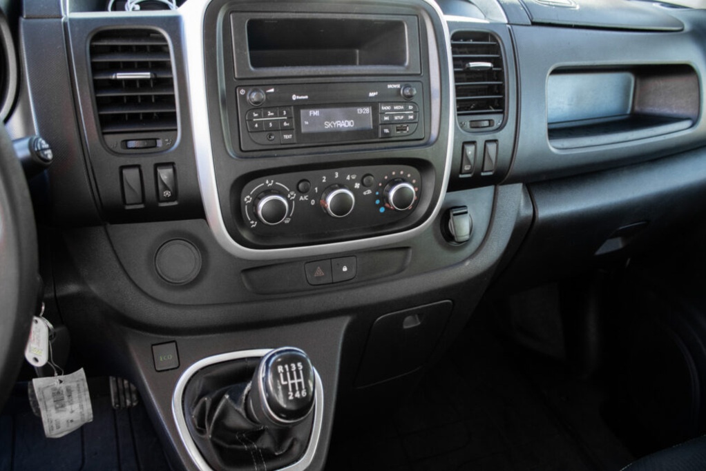 Renault Trafic 70kW (2020) - 13