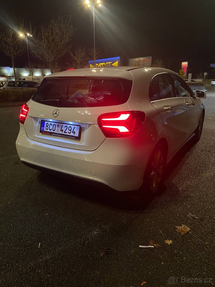 Mercedes-Benz A180 Automat - 13
