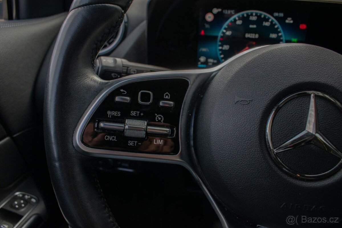 Mercedes-Benz GLA 200d A/T 110kw - 13