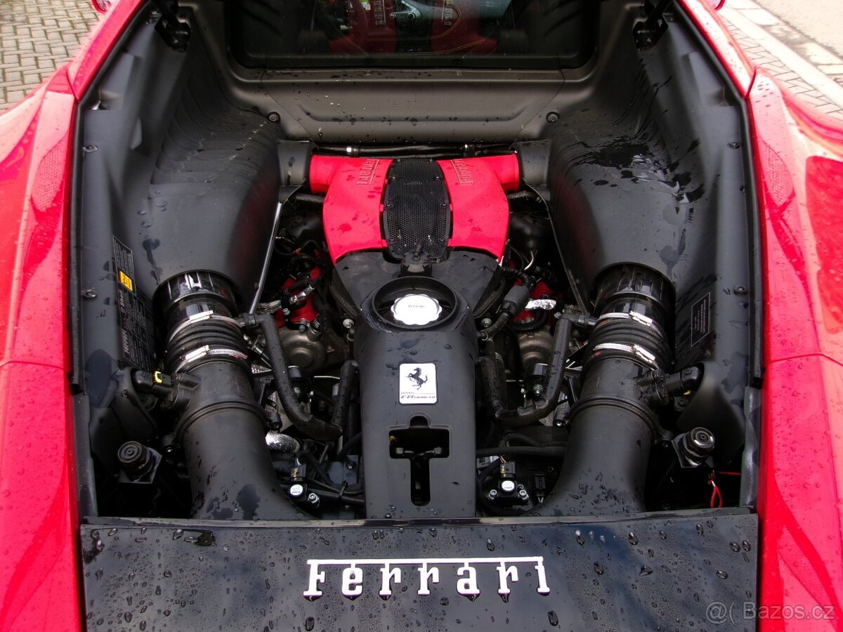 FERRARI F8 Tributo - 13