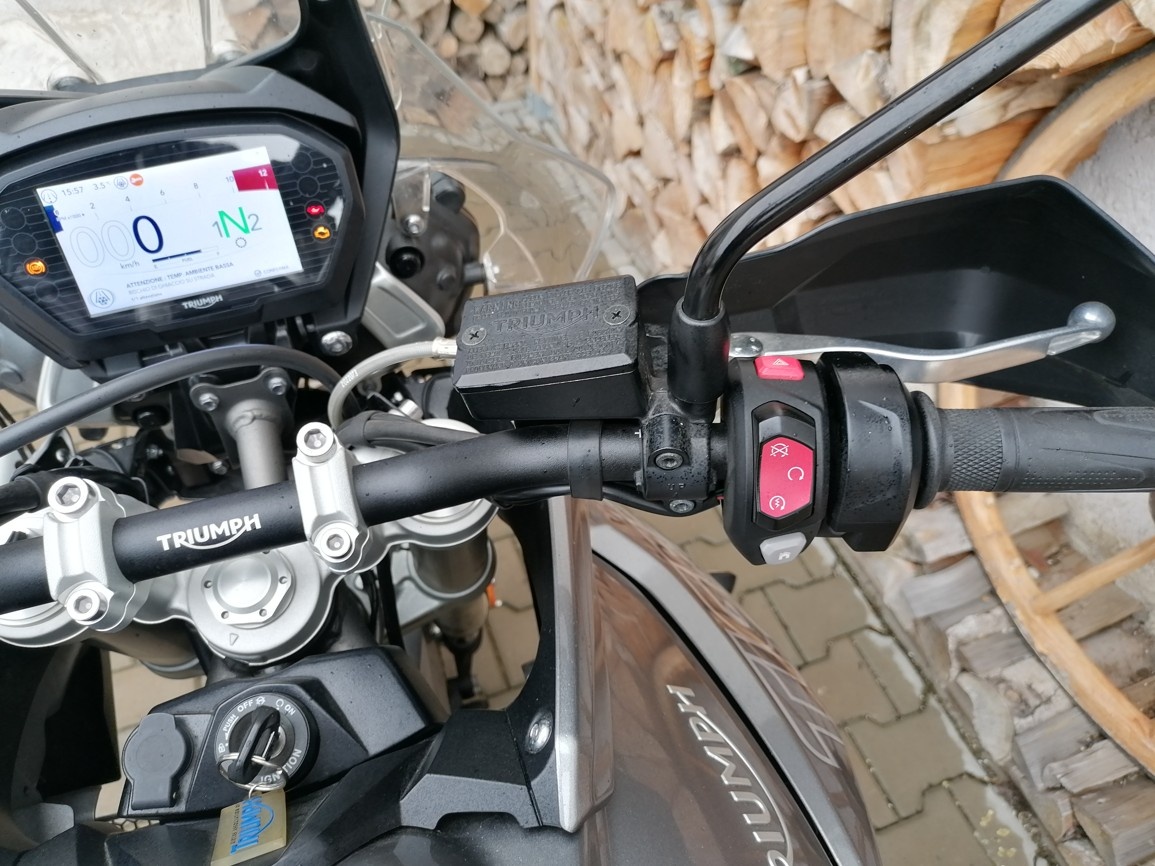 TRIUMPH TIGER 800 XRT ABS - 13