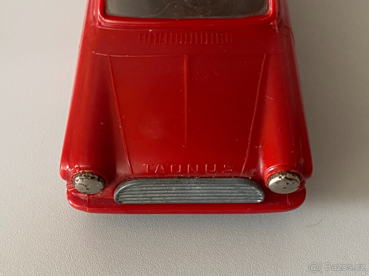 hračky staré hračky auto autíčko retro hračka na setrvačník - 13