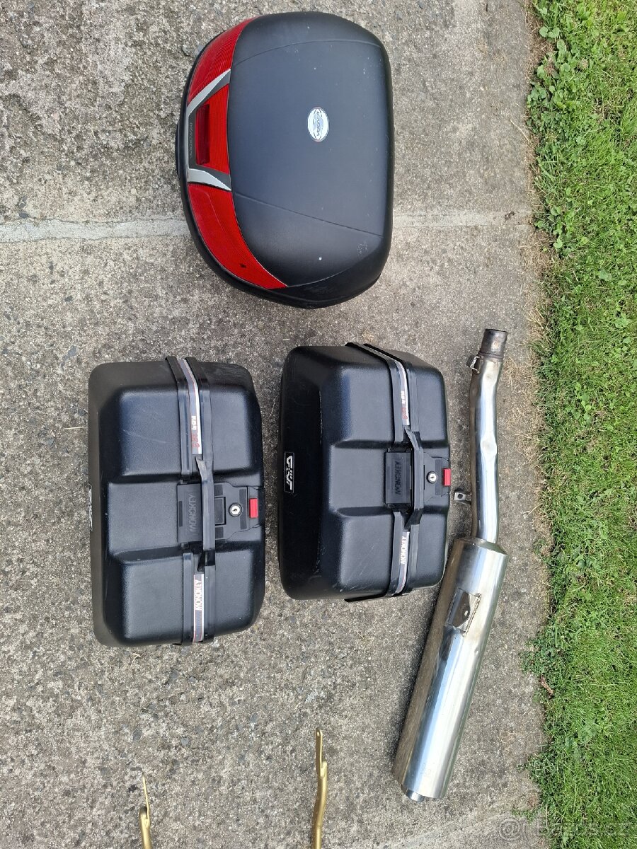 Suzuki GSF 650 N Bandit - 13