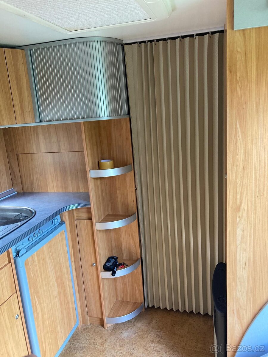 Prodám karavan Bürstner Flipper 460 TS. - 13